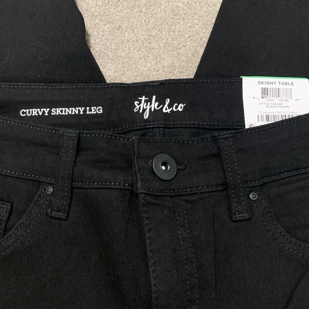 Style & Co Petite Jeans Size 8P Color: Black Rinse - Picture 4 of 8